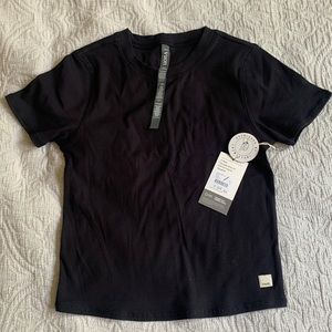 Vuori Mudra Fitted Tee